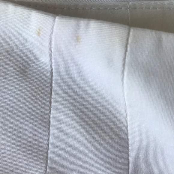 Wathne 2 piece white suit with skirt size size 6 - Picture 8 of 8